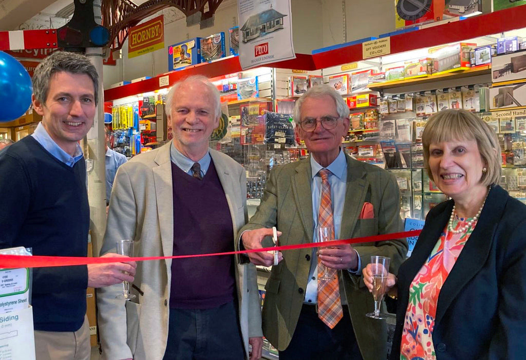 PECO Model Railways acquires iconic Scottish retailer