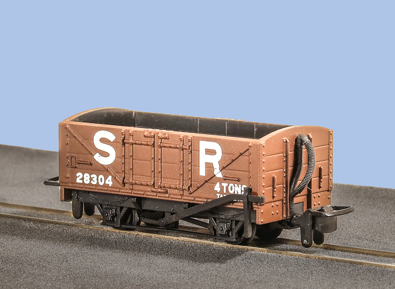 OO-9 Open Wagon SR Livery No 28304
