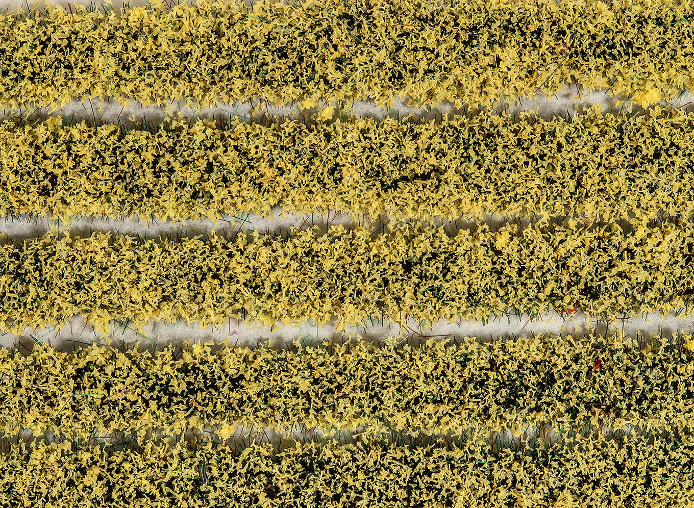 Daffodil Tuft Strips 4mm High Self Adhesive