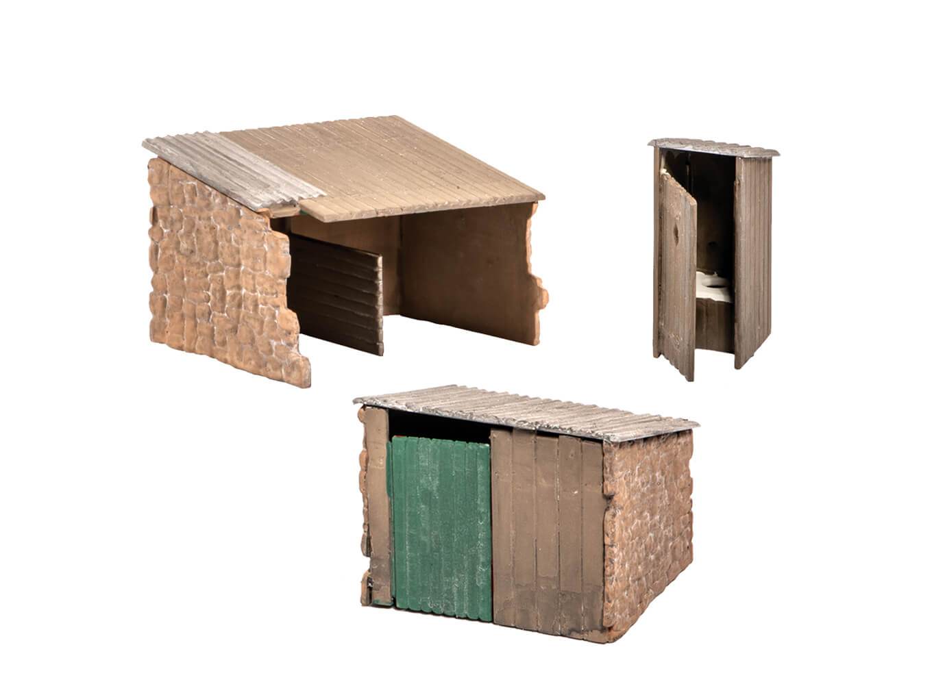 Grotty Huts und Privy