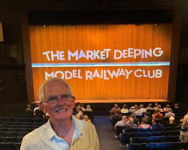 The Market Deeping Model Railway Club: Play