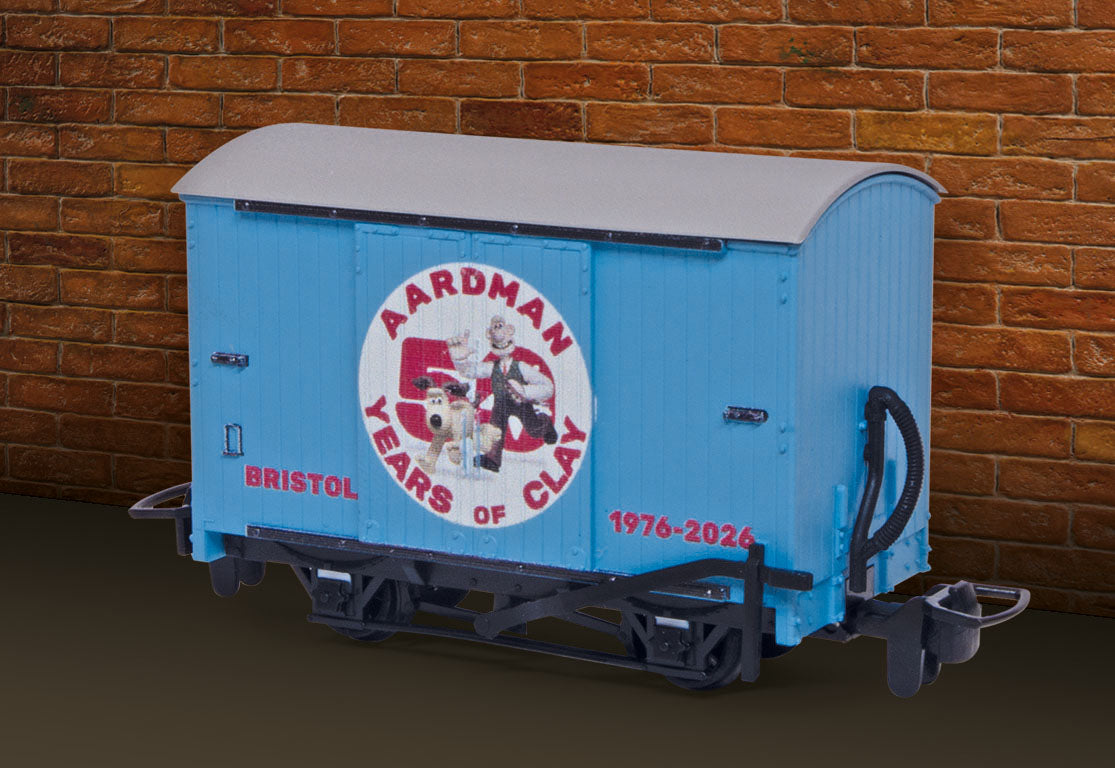GRAA050 - PECO - OO-9 - Fertigmodell gedeckter Güterwagen Wallace & Gromit Aardman 50th Anniversary Wagon Sammler-Set