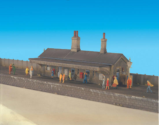 204 - RATIO - N - Station Building
