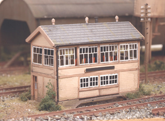 223 - RATIO - N - GWR Wooden Signal Box (inc. interior)