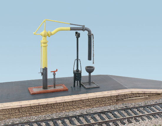 413 - RATIO - OO/HO - Water Crane & Fire Devil