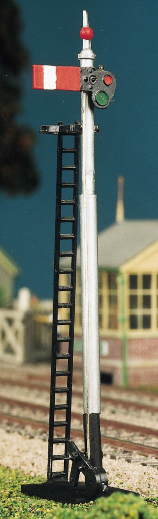 467 - RATIO - OO/HO - GWR Round Post (2 single post signals)