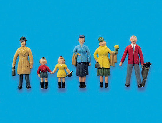 5057 - Modelscene - OO/HO - Passengers, Standing, Set A