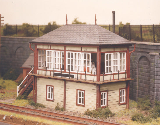 536 - RATIO - OO/HO - Midland Signal Box (130mm x 50mm)