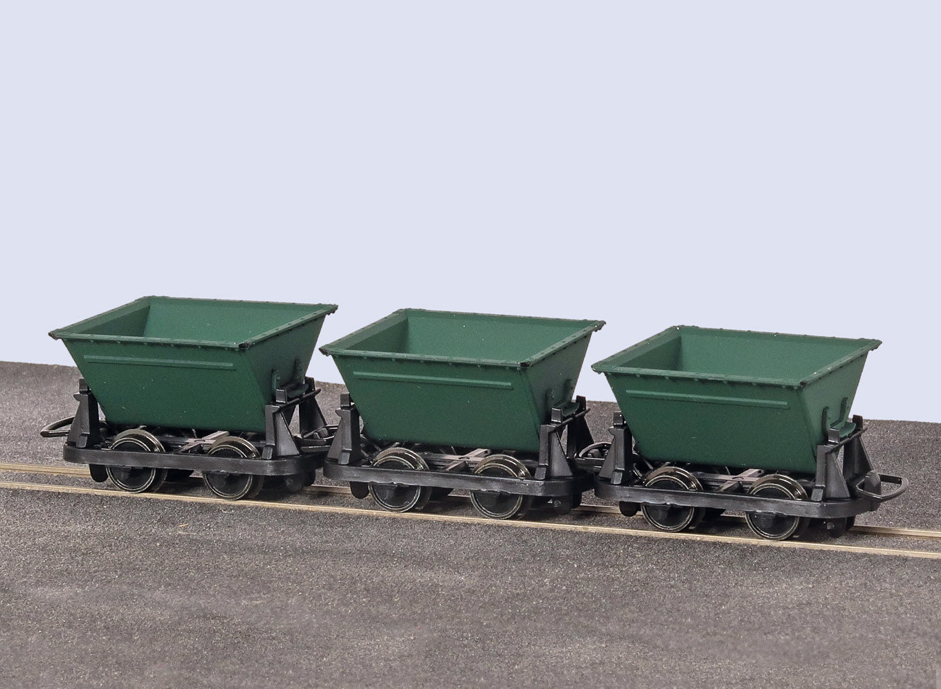 GR333 - PECO - OO-9 - V Skip Wagons - green