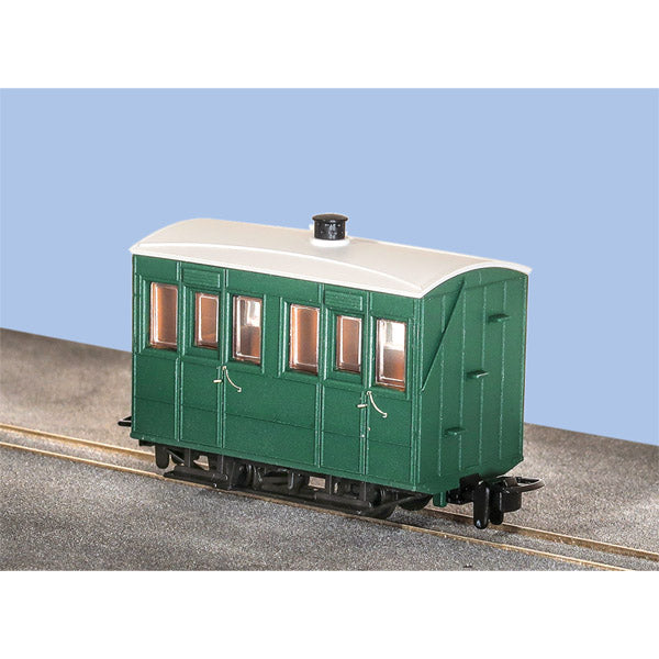 GR500UG - PECO - OO-9 - G.V.T. 4 Wheel Enclosed Side Coach, No Markings Plain Green