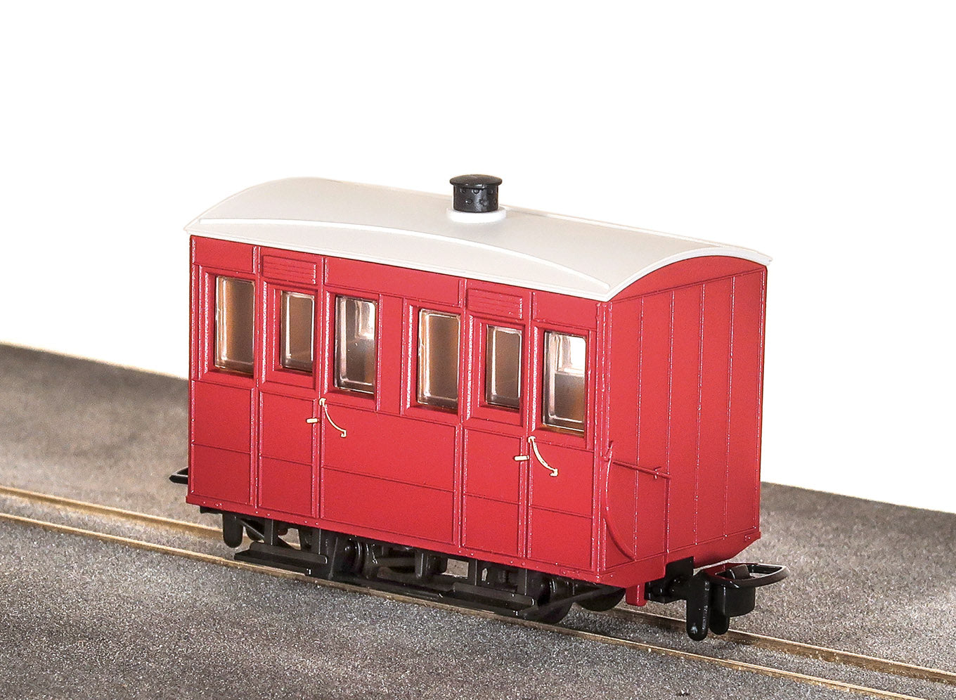 GR500UR - PECO - OO-9 - G.V.T. 4 Wheel Enclosed Side Coach, No Markings Plain Red