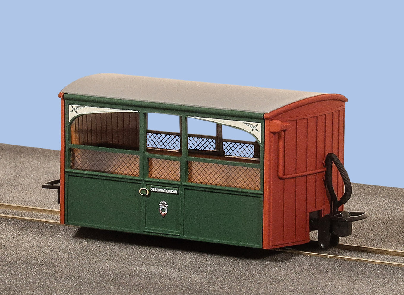 GR561 - PECO - OO-9 - F.R. 4 Wheel Bug Box Coach, 'Zoo Car' Early Pres Livery