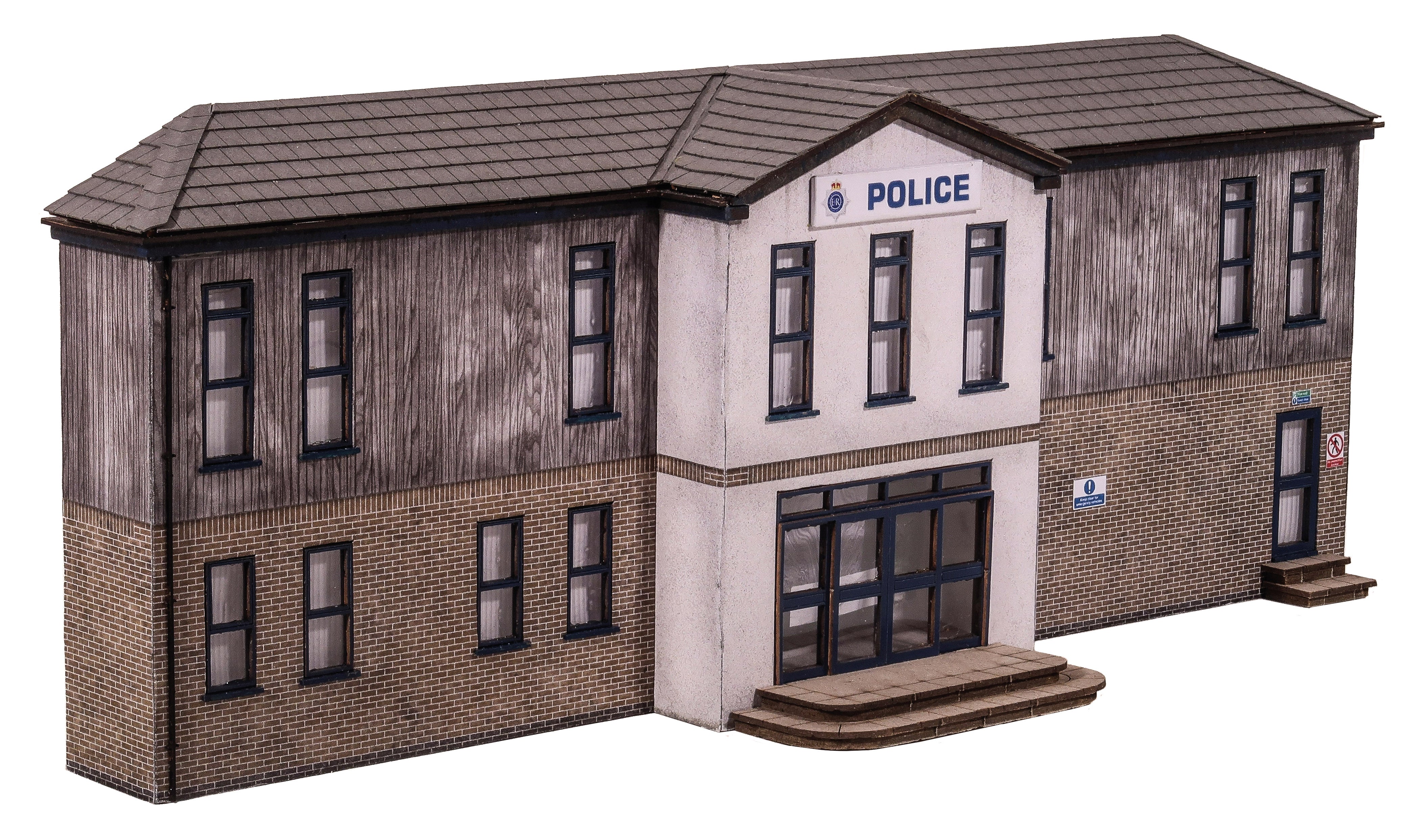 KX109 - Scale Model Scenery - OO/HO - Low Relief Police Station