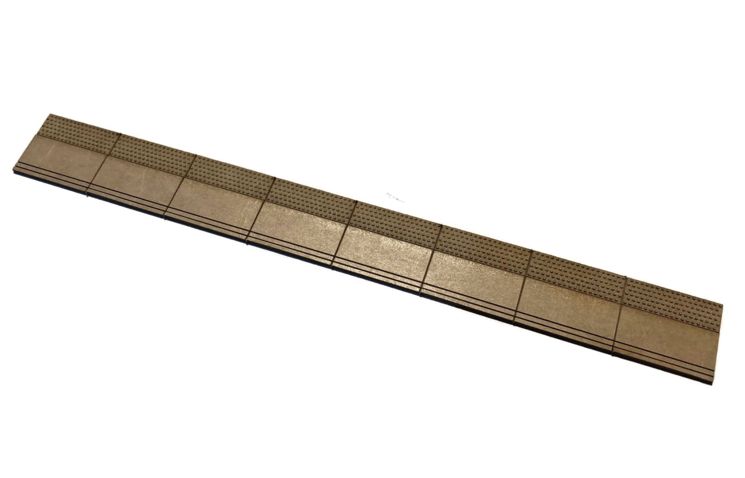 LX213 - Scale Model Scenery - OO/HO - Platform Coping With Tactile Paving