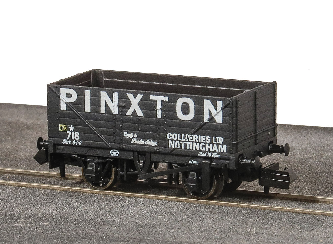 NR7019P - PECO - N - 9ft 7 Plank Open Wagon, Pinxton