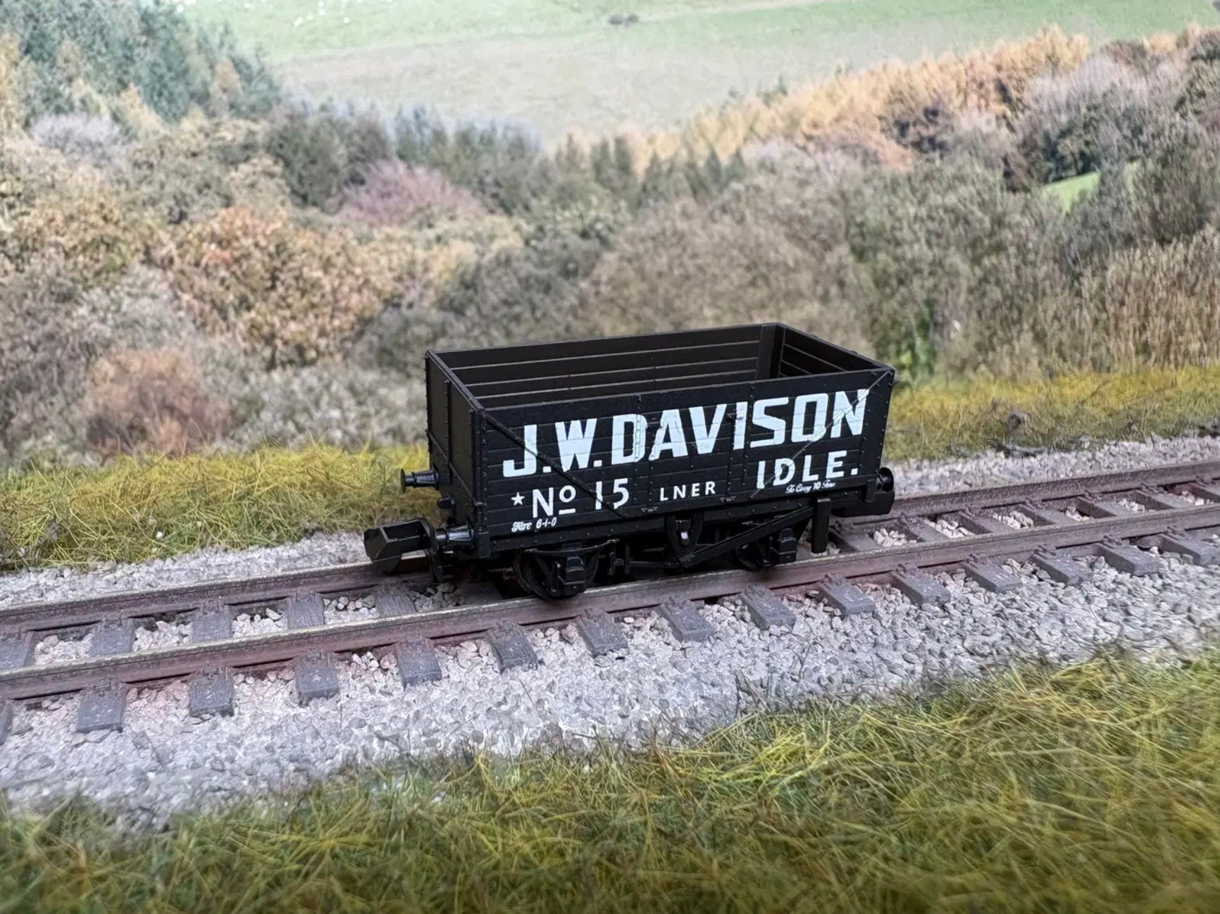 NR7021P - PECO - N - Ready-to-run 7 plank Open Wagon, JW Davison