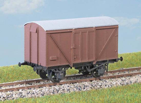 PC06A - Parkside - OO/HO - BR (LNER Design) Plywood Goods Van