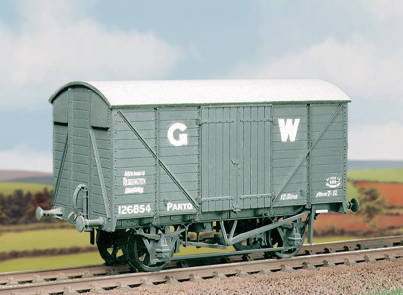 PC565 - Parkside - OO/HO - GWR 12 Ton Ventilated Box Van (M/W)