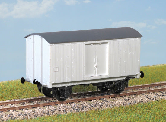 PC57 - Parkside - OO/HO - LNER / BR 10T Fish van Insulated Body Recessed Door