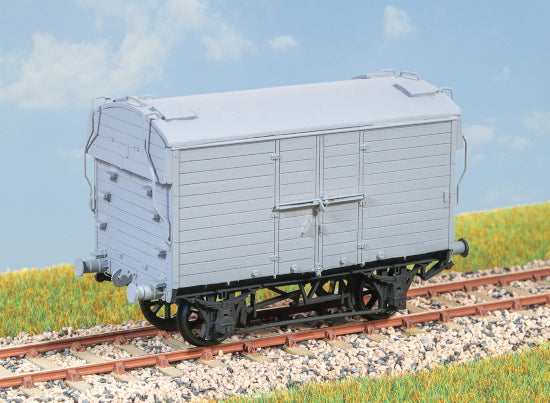 PC85 - Parkside - OO/HO - GWR 6 Ton Insulated Van Mica B X7