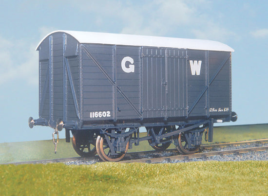 PS24 - Parkside - O - GWR 12 Ton Covered Goods Wagon