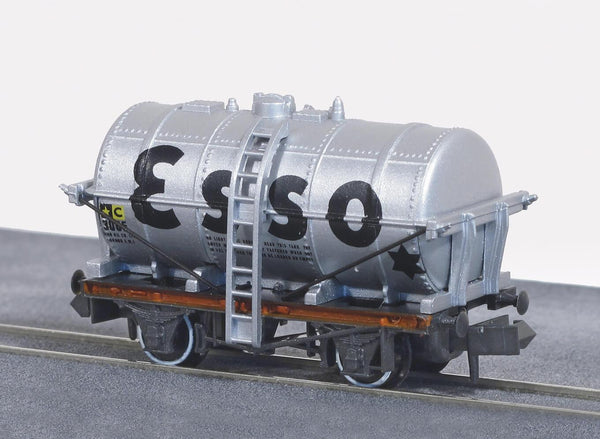 Esso Benzin-Kesselwagen